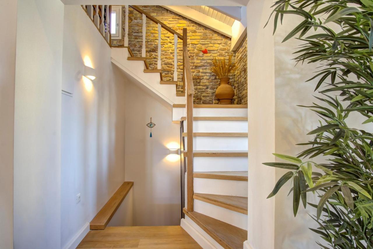 The Heritage Penthouse! Old Centre Apartment