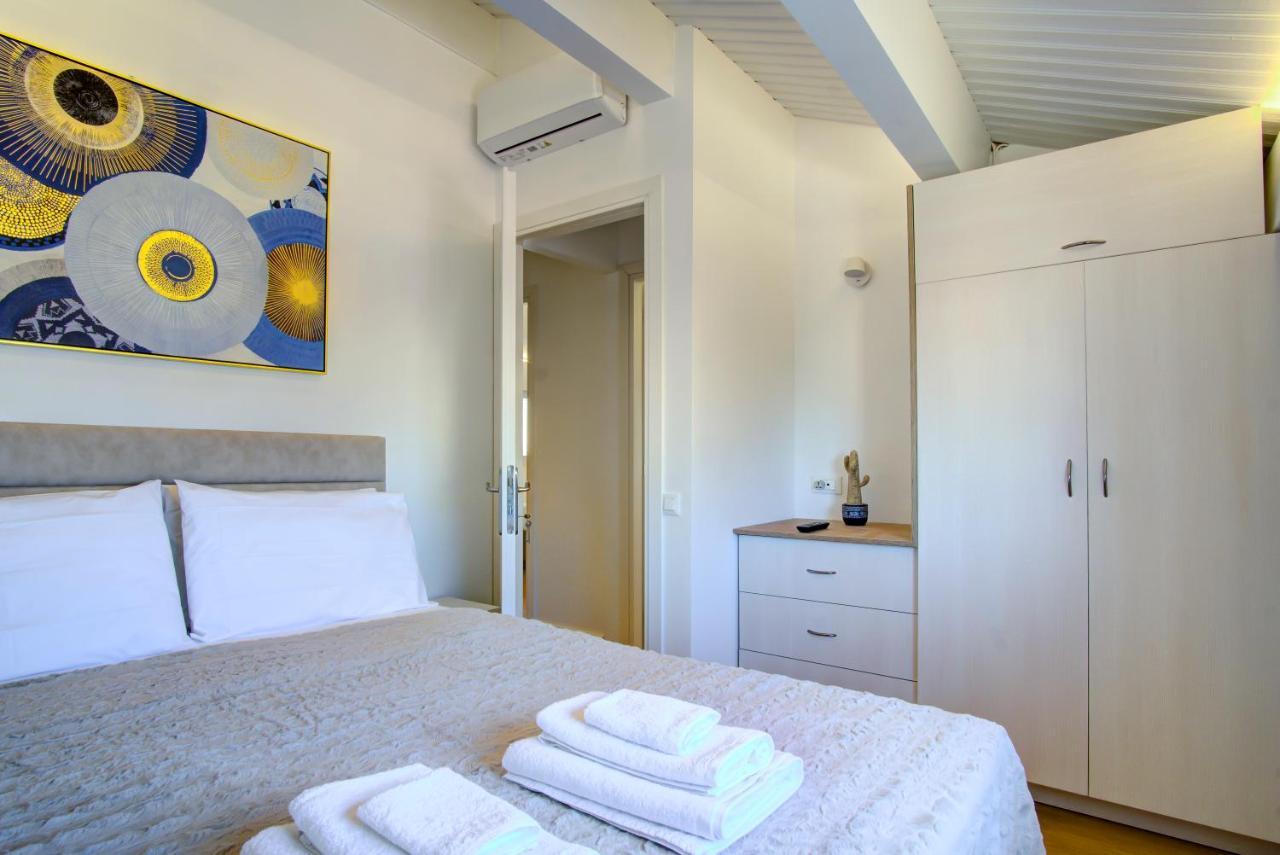 The Heritage Penthouse! Old Centre Apartment